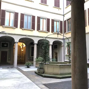 Youhosty - Del Lauro 6 Milan