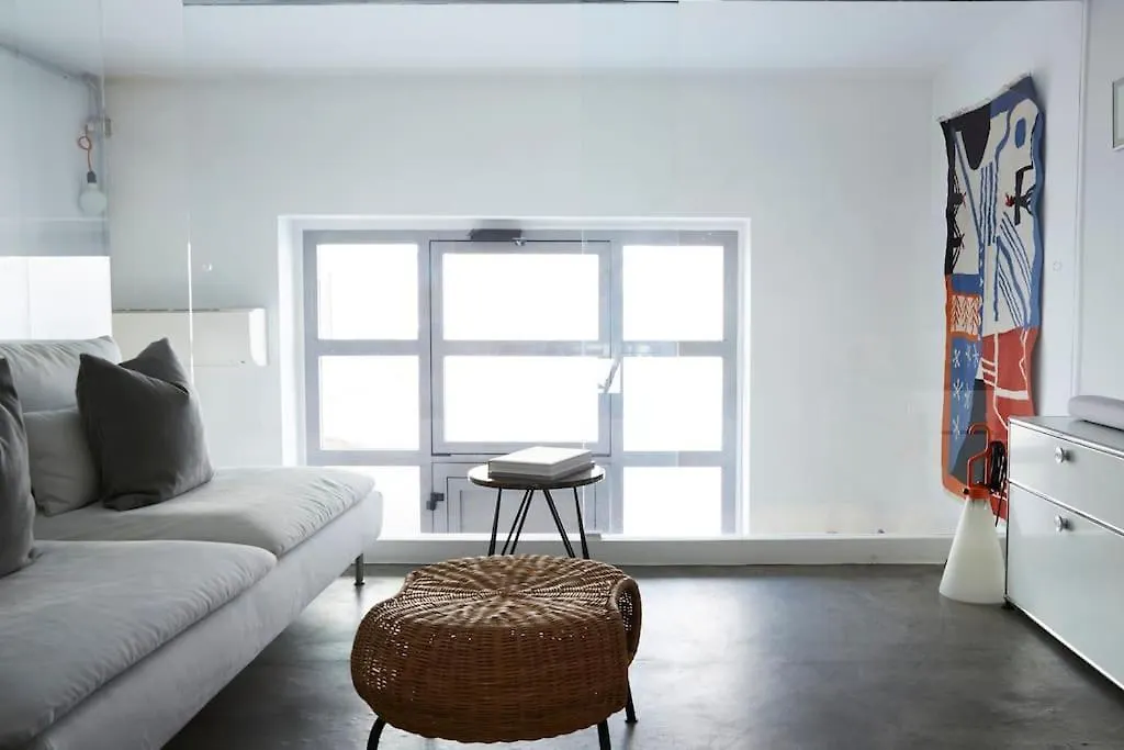 Artist Apartment - Porta Romana Milan Italy